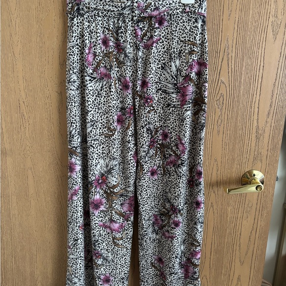 Joan Vass Floral Pants - Picture 4 of 7